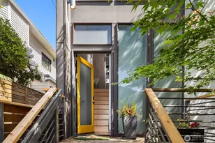 7812 Stroud Ave N, Seattle, WA 98103 - Photo 2