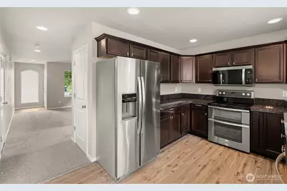 9423 200th Street E, Graham, WA 98338 - Photo 10