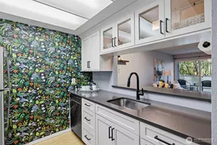 8812 20th Ave NE, Seattle, WA 98115 - Photo 12