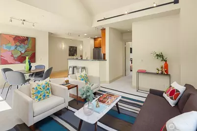 2035 Eastlake Avenue E #301, Seattle, WA 98102 - Photo 4