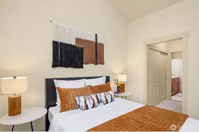 2035 Eastlake Avenue E #301, Seattle, WA 98102 - Photo 14