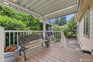 18425 NE 95th St, Redmond, WA 98052 - Photo 16