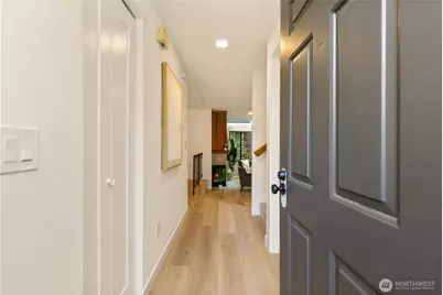 4123 145th Avenue NE, Bellevue, WA 98007 - Photo 4