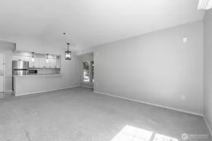 2560 118th Ave SE, Bellevue, WA 98005 - Photo 10