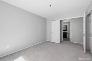 2560 118th Ave SE, Bellevue, WA 98005 - Photo 16