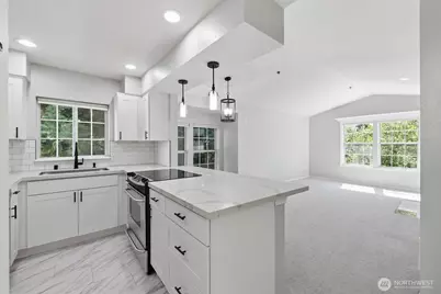 2560 118th Avenue SE #3-301, Bellevue, WA 98005 - Photo 1