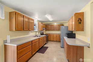 1214 B St, Centralia, WA 98531 - Photo 10