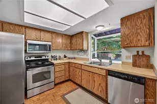 10140 Banner Rd SE, Olalla, WA 98359 - Photo 16