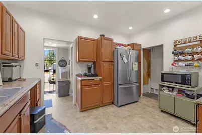 3710 E I Street, Tacoma, WA 98404 - Photo 4