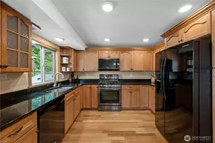 25833 131st Pl SE, Kent, WA 98030 - Photo 2