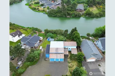 359 Otsego Street SW, Ocean Shores, WA 98569 - Photo 2