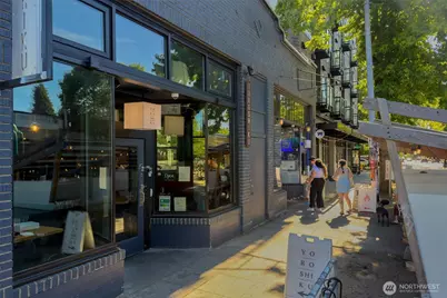 4010 Ashworth Avenue N, Seattle, WA 98103 - Photo 32