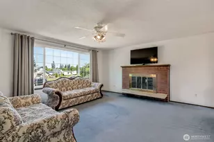 18925 49th Pl W, Lynnwood, WA 98036 - Photo 4