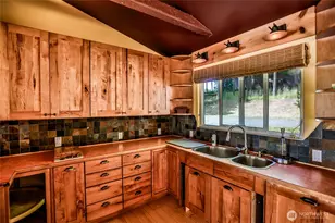 206 Hawthorne Ln, Friday Harbor, WA 98250 - Photo 18