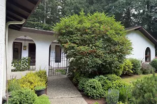 23020 NE 61st St, Redmond, WA 98053 - Photo 4