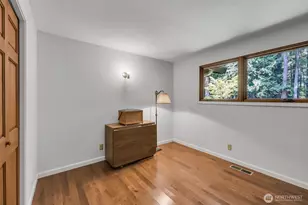 23020 NE 61st St, Redmond, WA 98053 - Photo 28