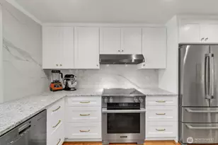 23020 NE 61st St, Redmond, WA 98053 - Photo 14
