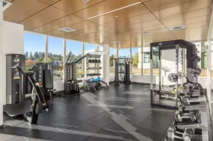 10232 NE 10th St, Bellevue, WA 98004 - Photo 36