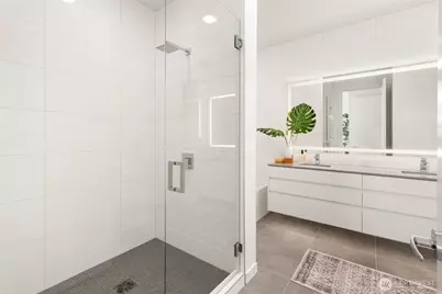 10232 NE 10th Street #1807, Bellevue, WA 98004 - Photo 18