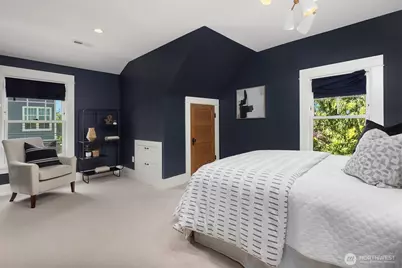 2442 6th Avenue W, Seattle, WA 98119 - Photo 30
