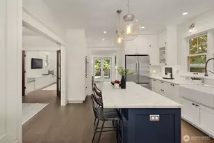 2442 6th Ave W, Seattle, WA 98119 - Photo 12