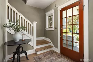 2442 6th Ave W, Seattle, WA 98119 - Photo 2