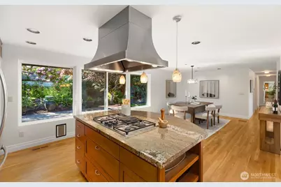 235 174th Place NE, Bellevue, WA 98008 - Photo 12