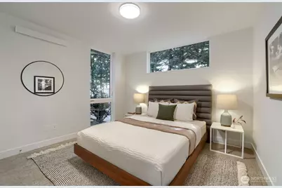 813 NE 90th Street, Seattle, WA 98115 - Photo 18