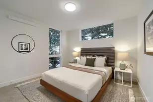 813 NE 90th St, Seattle, WA 98115 - Photo 18