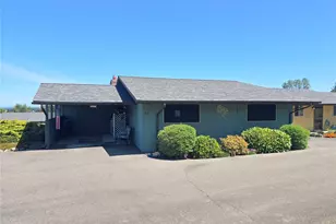 1301 S 3rd Ave, Sequim, WA 98382 - Photo 2
