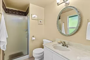17631 69th Pl W, Edmonds, WA 98026 - Photo 16