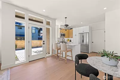 3026 NE 95th Street #B, Seattle, WA 98115 - Photo 2