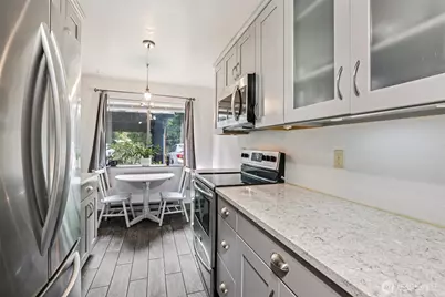 280 NW Newport Way #B14, Issaquah, WA 98027 - Photo 12