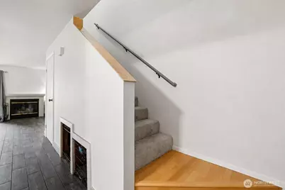 280 NW Newport Way #B14, Issaquah, WA 98027 - Photo 14