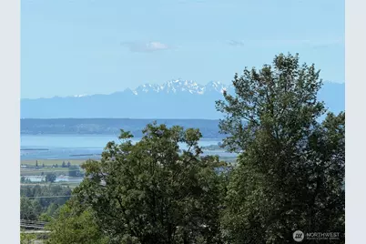 8212 72nd Place NE, Marysville, WA 98270 - Photo 4
