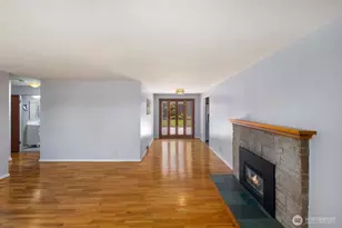 9842 60th Ave S, Seattle, WA 98118 - Photo 8