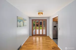 9842 60th Ave S, Seattle, WA 98118 - Photo 12