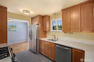 9842 60th Ave S, Seattle, WA 98118 - Photo 18