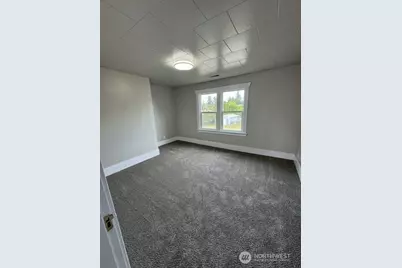 605 118th Street S, Tacoma, WA 98444 - Photo 10