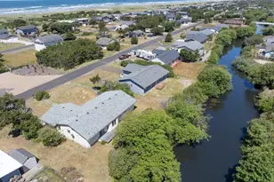 30308 H St, Ocean Park, WA 98640 - Photo 4