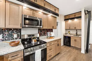 316 5th St SW, Puyallup, WA 98371 - Photo 4