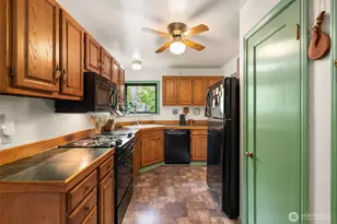 731 19th Ave, Seattle, WA 98122 - Photo 10