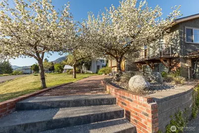 419 Bigelow St, Twisp, WA 98856 - Photo 4