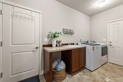 8816 140th Avenue SE, Newcastle, WA 98059 - Photo 14