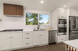 10811 NE 154th Ct, Bothell, WA 98011 - Photo 8