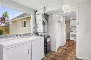 4521 N 18th St, Tacoma, WA 98406 - Photo 16
