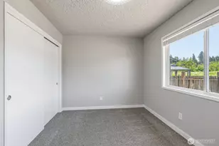 411 SE Brierwood Ct, Castle Rock, WA 98611 - Photo 14