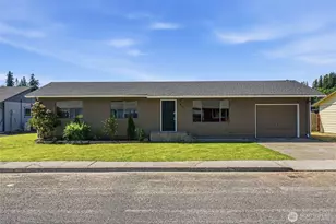 411 SE Brierwood Ct, Castle Rock, WA 98611 - Photo 2