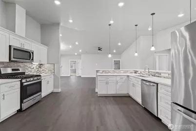 740 S Sixth Avenue, Connell, WA 99326 - Photo 10