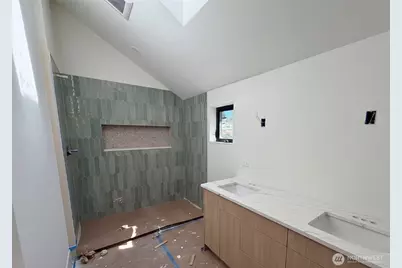 4709 SW Hinds Street, Seattle, WA 98116 - Photo 10